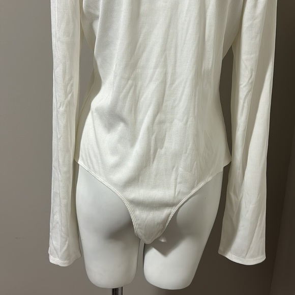LOVERS and FRIENDS White Flora Bodysuit Long Sleeve Ribbed Button Front Sz XL - Picture 11 of 16